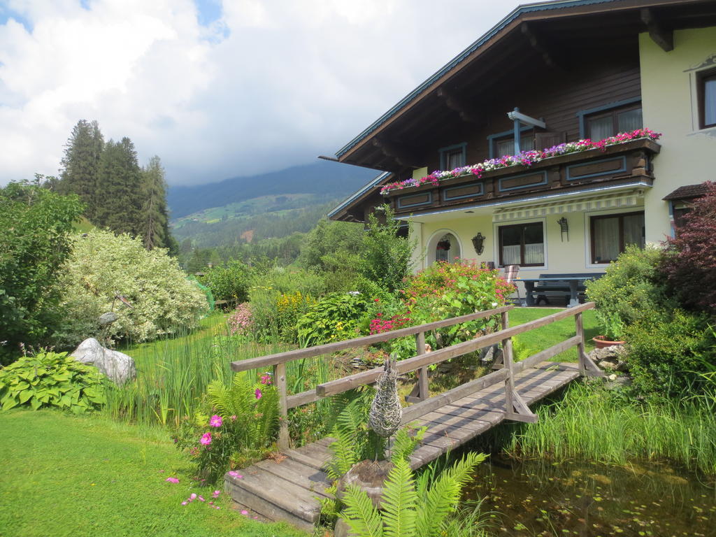 Gaestehaus Scharler Neukirchen am Grossvenediger Exterior foto